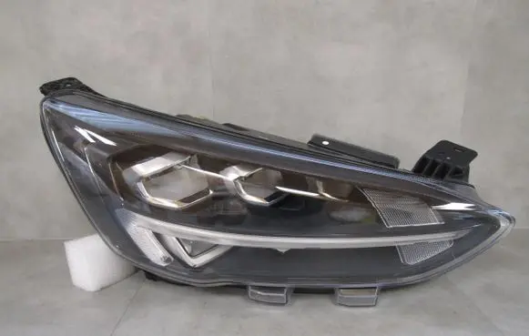 Ford Focus Headlight/headlamp 0021966202