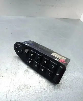 BMW 5 E39 Electric window control switch 8380646