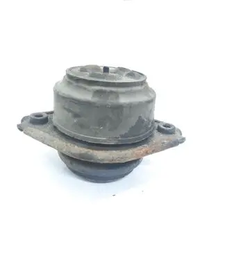 Mercedes-Benz ML W164 Engine mount bracket A2512402917