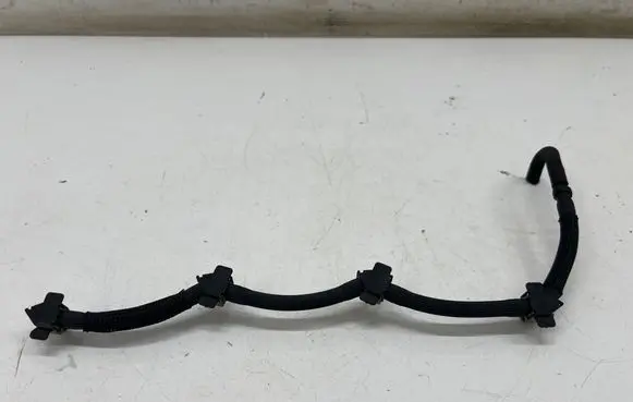 Volkswagen PASSAT B8 Fuel return line/hose 