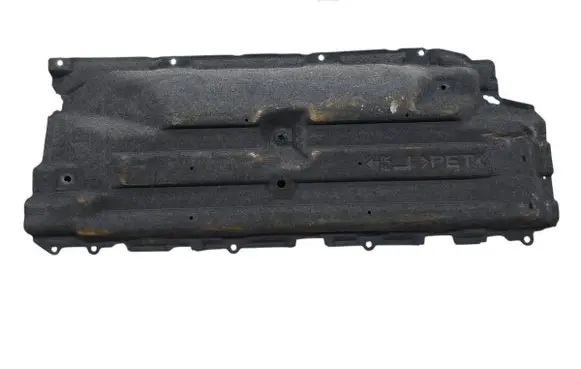 Mitsubishi Outlander IV Center/middle under tray cover 
