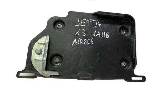 Volkswagen Jetta VI Battery tray 5C0915331