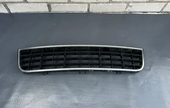 Audi A6 S6 C5 4B Front bumper lower grill 4B0807683L