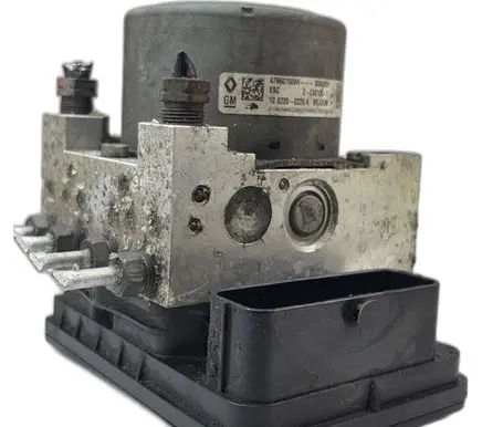 Renault Trafic III (X82) Master brake cylinder 476607609R 93868515 28515240093