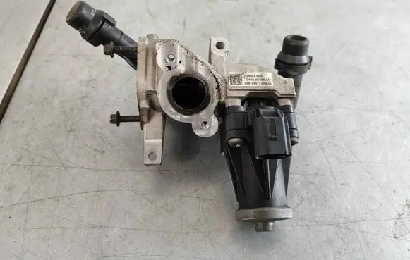 Jaguar XF X260 EGR valve JDE40036 AJ813335 JDE39029