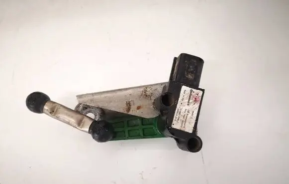 Tesla Model S Front height sensor lever 600651400B