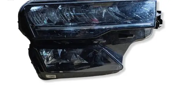 Skoda Karoq Headlight/headlamp 57B941010