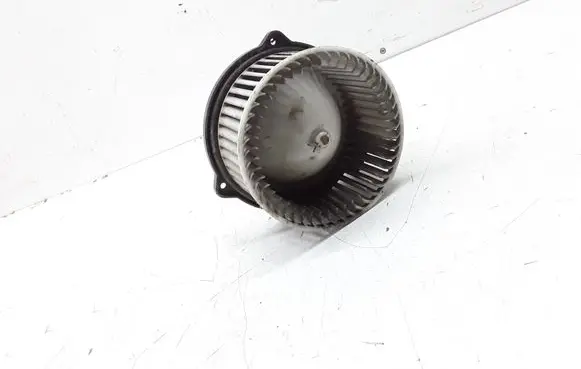 Mazda 2 Heater fan/blower GJ8AA023H21 8940000222