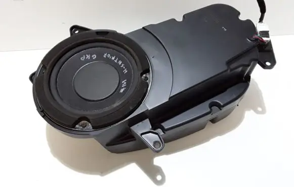 Hyundai Santa Fe Subwoofer speaker 963502B600