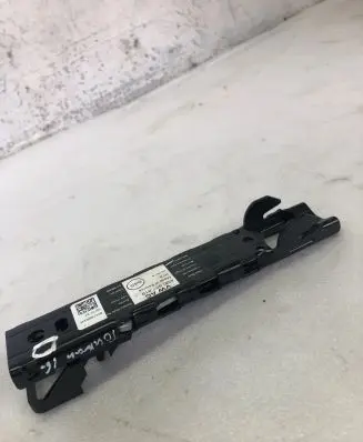 Volkswagen Touran III Seat belt height adjuster 4m0857819