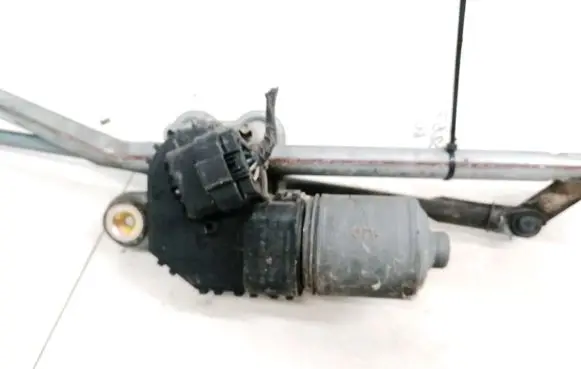 Ford Mondeo Mk III Wiper motor 1S7117508AA 0390241702
