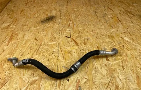 Air conditioning (A/C) pipe/hose
