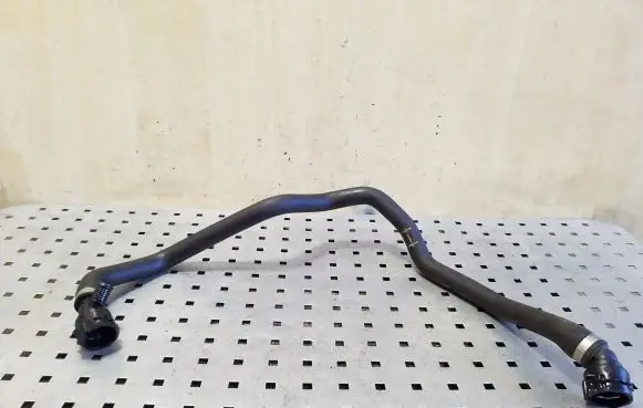 BMW X1 E84 Engine coolant pipe/hose