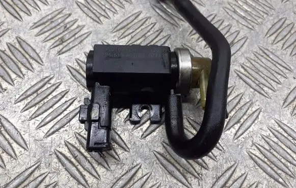 Peugeot 407 Valve vacuum 9661960380