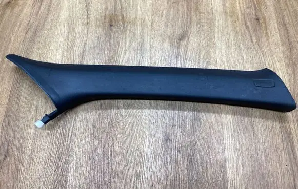 Porsche Macan (95B) (A) pillar trim 95B867234