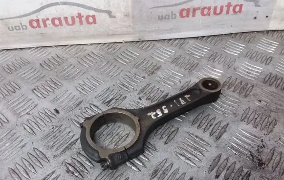 Mercedes-Benz C W203 Connecting rod/conrod 13000367