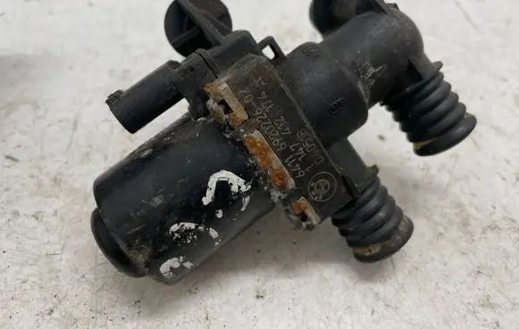 BMW 5 E60 E61 Electric auxiliary coolant/water pump 6920226