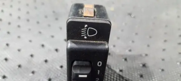 Opel Calibra Headlight level height control switch 90356585 90387093