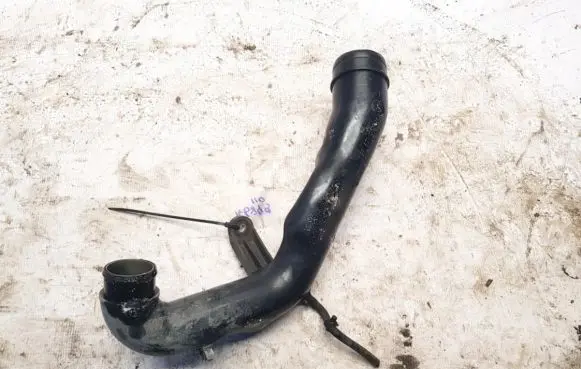 Volkswagen Polo IV 9N3 Intercooler hose/pipe