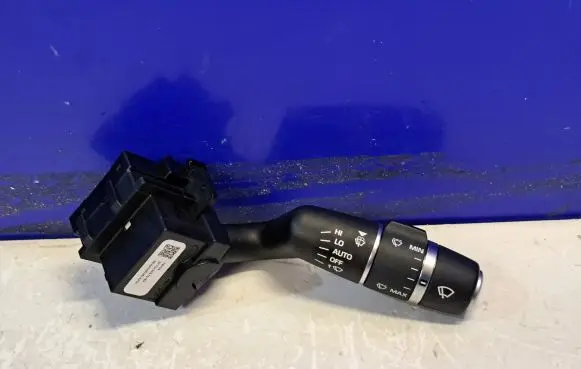 Jaguar XE Wiper control stalk GX733F973BA