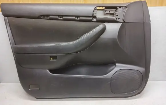 Toyota Avensis T250 Front door card panel trim