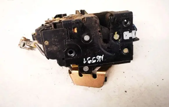 Audi A6 S6 C5 4B Rear door lock 4b0839016d