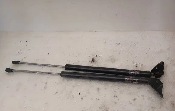 Mazda 5 Tailgate strut 