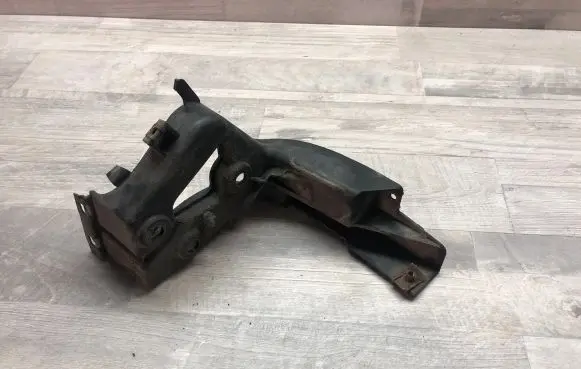 Rear bumper corner part panel trim