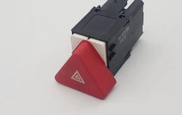 Volkswagen Tiguan Hazard light switch 5N0953509A