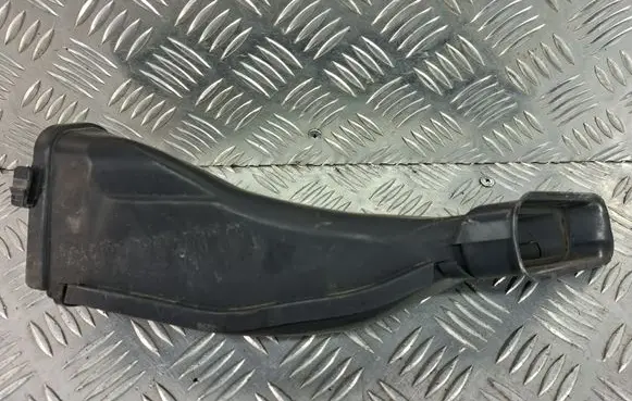 Opel Astra K Air intake duct part 13367310