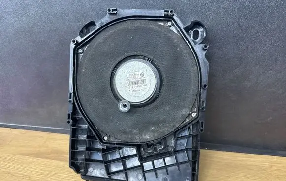 BMW 3 E90 E91 Subwoofer speaker 902275492911