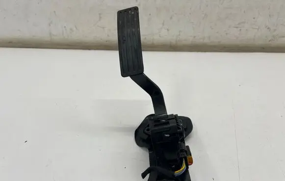 Ford Ranger IV Accelerator throttle pedal MB3C9F836BA