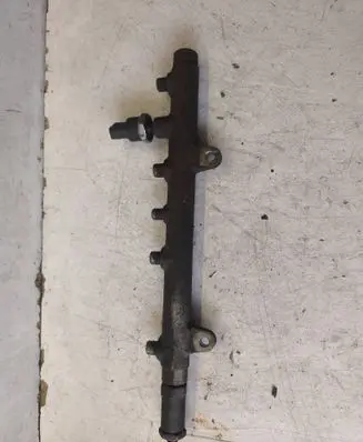 Renault Trafic II (X83) Fuel main line pipe 0445214024 8200347176