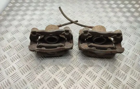 Nissan Qashqai Front brake caliper