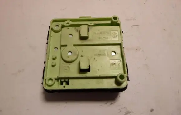 BMW X3 E83 Battery control module 8387547