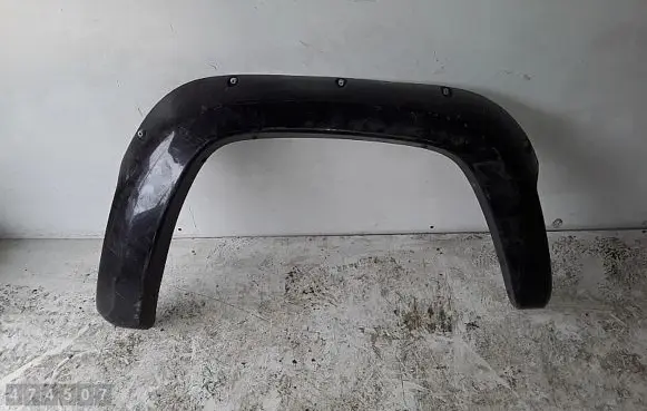 Jeep Cherokee Fender trim (molding) 5HW10TRMAD
