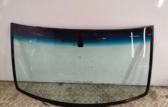 Toyota RAV 4 (XA20) Front windscreen/windshield window 43R001853