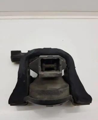 Citroen DS3 Engine mount bracket 9671185380
