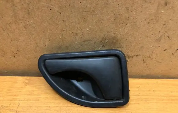 Renault Kangoo I Front door interior handle 8200247802