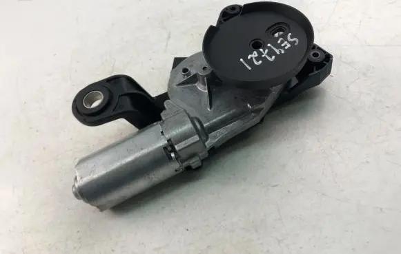 BMW 3 F30 F35 F31 Wiper motor 7311415