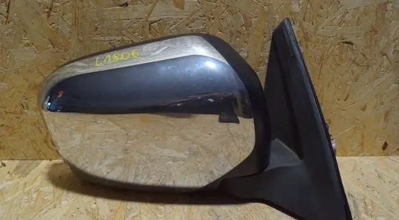 Mitsubishi L200 Front door electric wing mirror