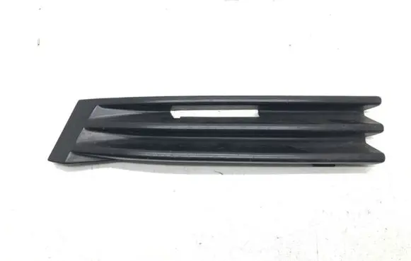 Mercedes-Benz C W202 Front bumper lower grill 2028850126