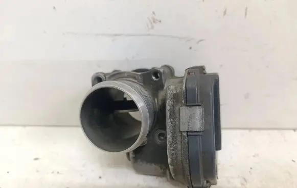 Peugeot 5008 Throttle valve 9673534480 28275019