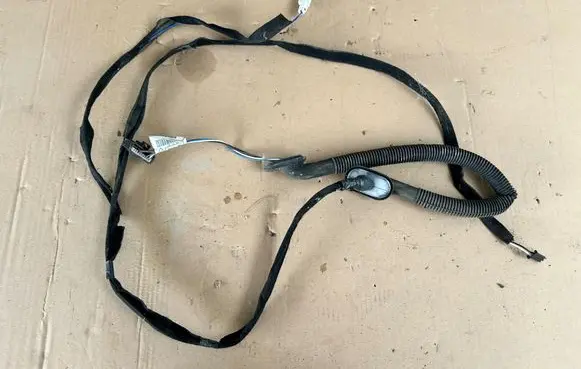 Opel Vivaro Rear door wiring loom 93853141 8200364529