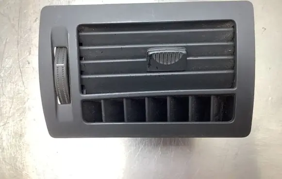 Opel Zafira B Dash center air vent grill 13144399 213680437
