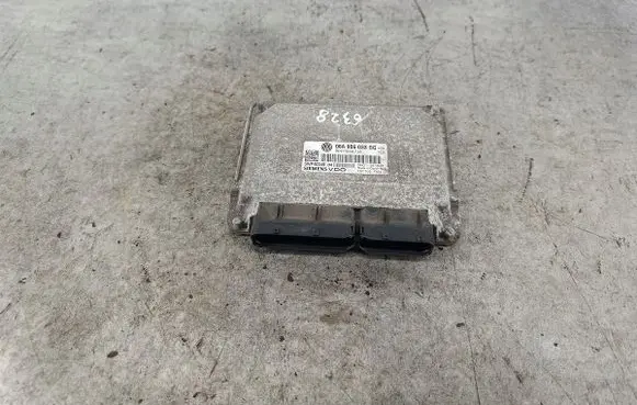 Volkswagen Golf V Engine control unit/module ECU 
