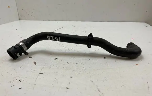 Maserati Quattroporte Engine coolant pipe/hose 