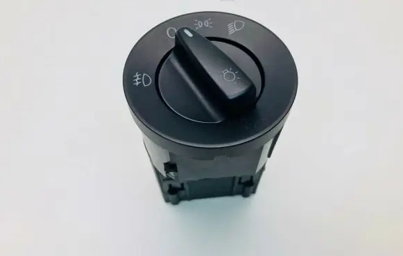 Volkswagen New Beetle Light switch 1C0941531E