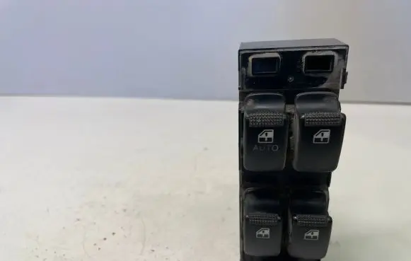 Hyundai Getz Electric window control switch 3274901000