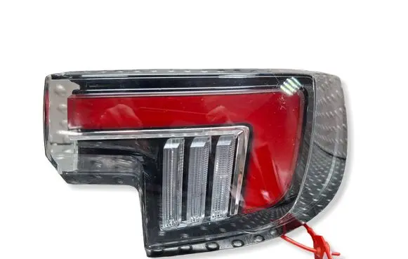 Opel Mokka B Rear/tail lights S27635182 9833721980